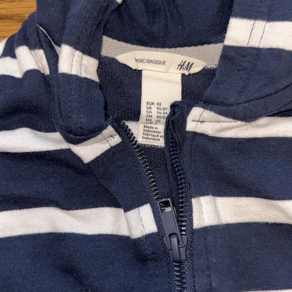 H&M excellent condition navy and white striped hoodie 1.5-2y - Picture 2 of 3